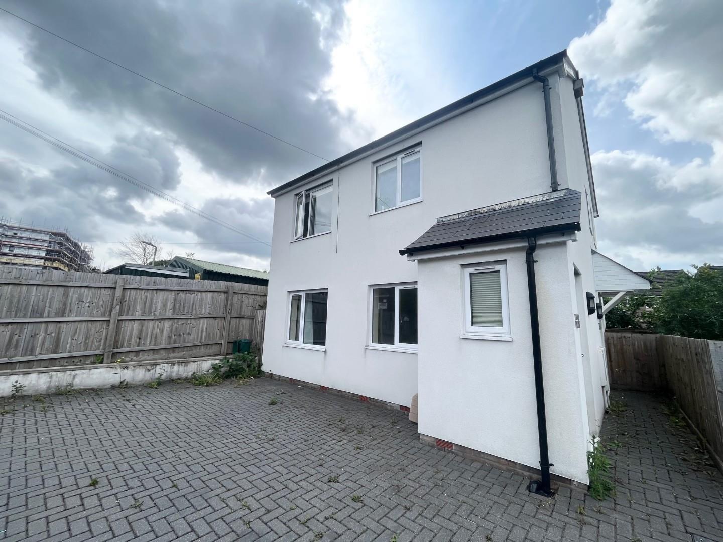 Poplar Road, Caerphilly, CF83 1LF